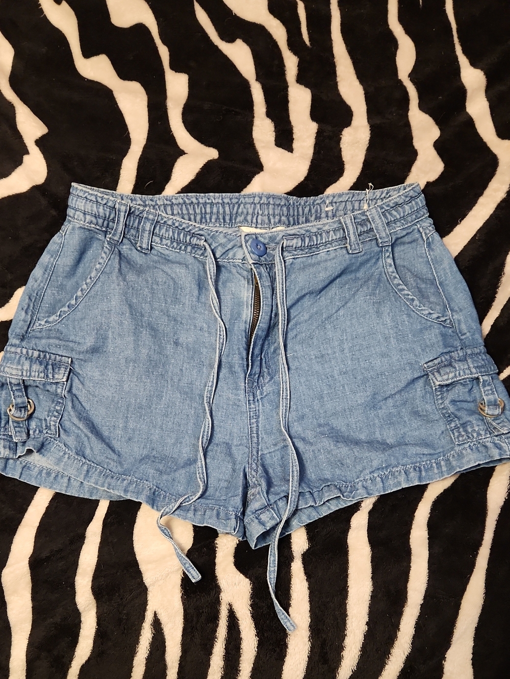 American Eagle Outfitters Light Blue Denim Cargo Shorts